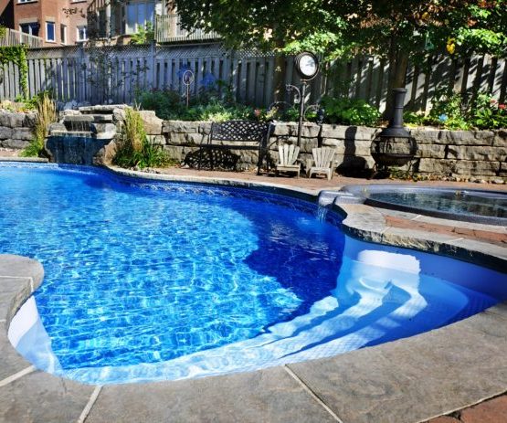 Latham Fiberglass Pools around Columbus OH